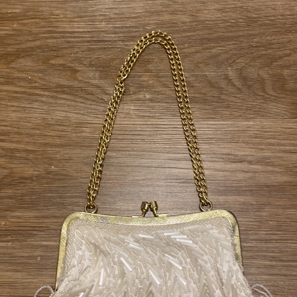 Vintage La Regale Ltd White Beaded Handbag - Picture 4 of 9
